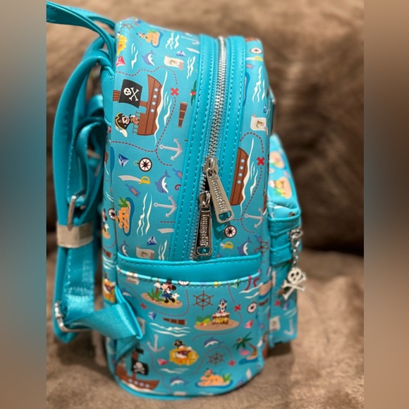 Loungefly Disney Backpack Pirates of the Caribbean NWT - Picture 4 of 13